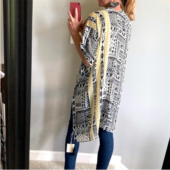Black White Yellow Geo Print Boho Kimono - Picture 9 of 10